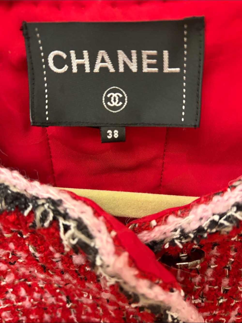 Red Tweed Bouclé Cropped Blazer with Contrast Trim - Picture 6 of 10
